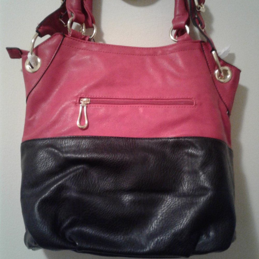 Purses - Picture 2 of 9